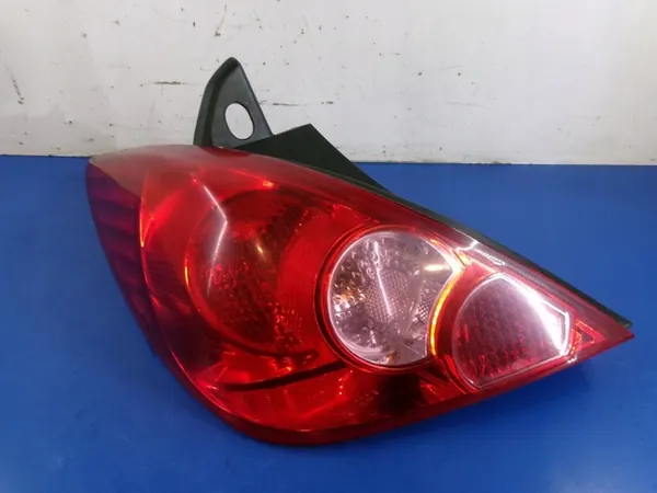 Nissan Tiida C11 Luz Trasera Izquierda 26555EM01A image 2