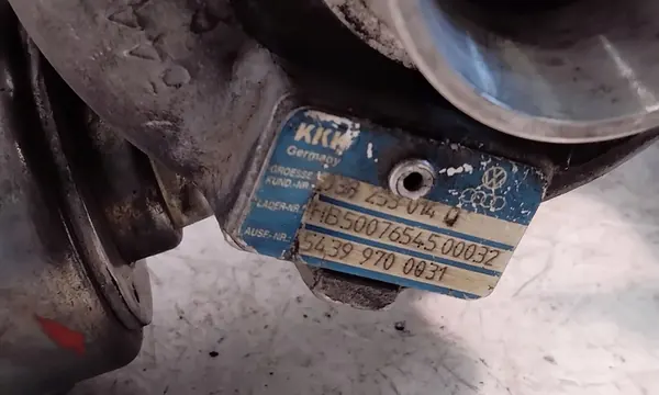 Turbo Volkswagen Jetta V 2006 OEM 038253014Q image 2