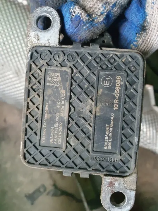 Capteur NOx OEM 5802862087 pour IVECO DAILY 2.3/3.0 image 4