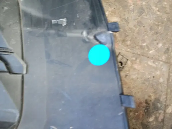 Grade de Farol Direito Frontal VW T6 image 9