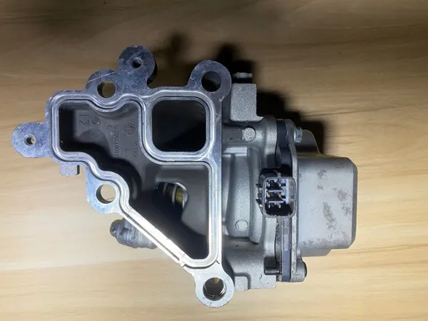 Vattenpump Renault Arkana 1.6 E-TECH OEM 0810105940105 image 3