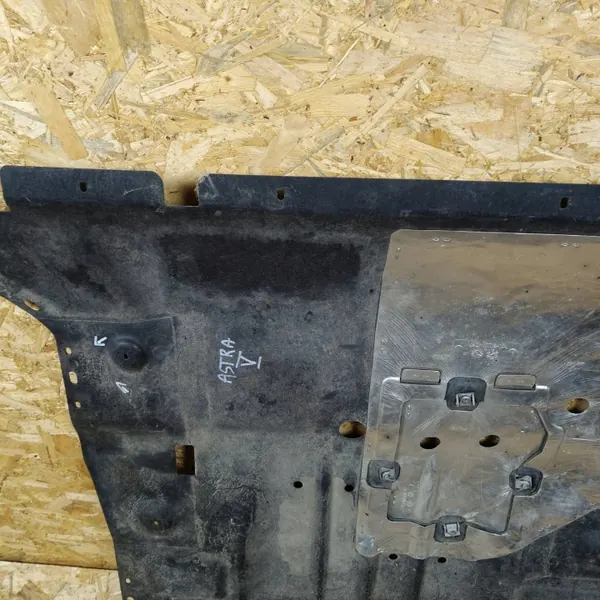 OEM 39142248 Moottorisuojus Opel Astra K:lle image 3