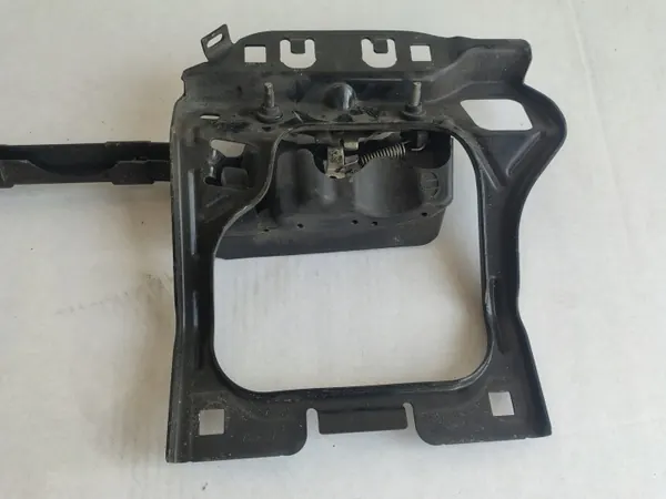 Fecho do Capô Peugeot 2008 OEM - Usado image 4