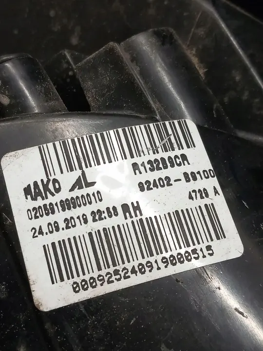 Lámpara trasera derecha Hyundai i10 2013-2019 OEM 92402-B9100 image 5