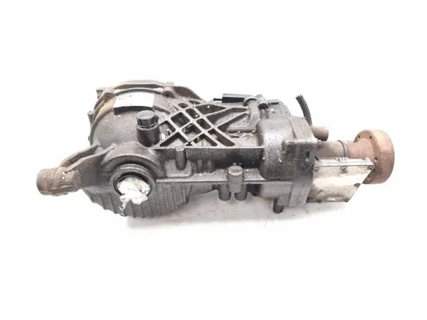 Land Rover Discovery Sport Rear Differential Diesel GJ32-4N063-AC image 3