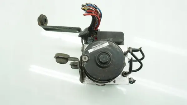 Bomba ABS Volvo C30 OEM 31274907 - Usado image 8