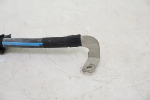 Maserati Grecale GT akkukaapeli OEM 670177063 image 4