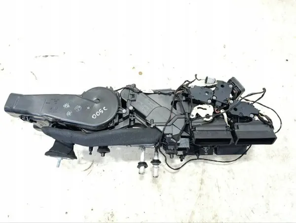 Bentley Gebläsegehäuse OEM 4M0820004 - Gebraucht image 5