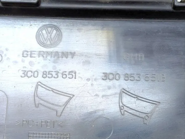 Volkswagen Radiator Grille Front Grey OE image 7