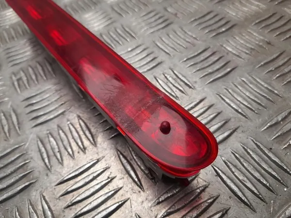 Opel Vivaro kolmas jarruvalo takana 9811325880 image 2