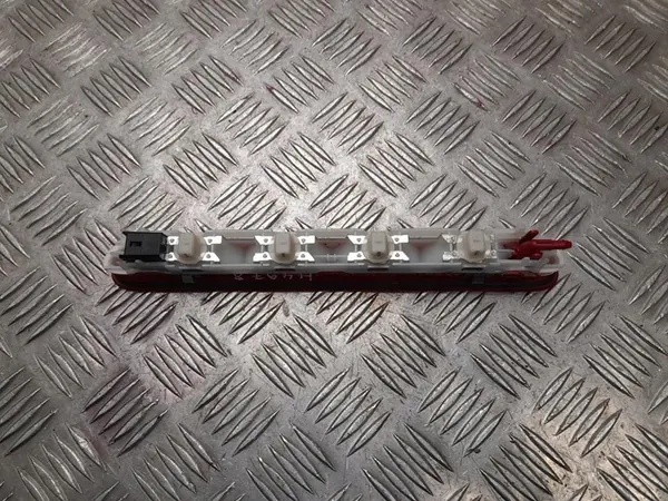 Opel Vivaro kolmas jarruvalo takana 9811325880 image 4