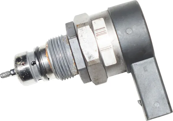 Válvula pressão combustível OEM 057130764H Audi A6 C6 image 3