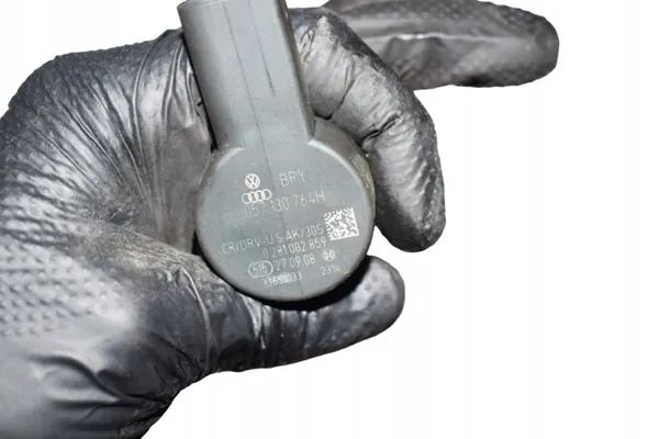 Válvula pressão combustível OEM 057130764H Audi A6 C6 image 5