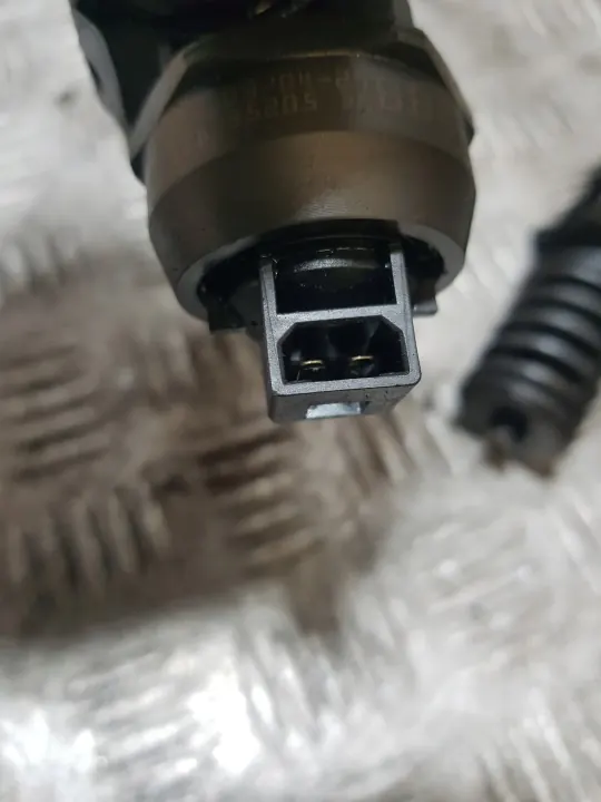 Spolarpump OEM 038130073AF för Ford Galaxy MK1 image 6