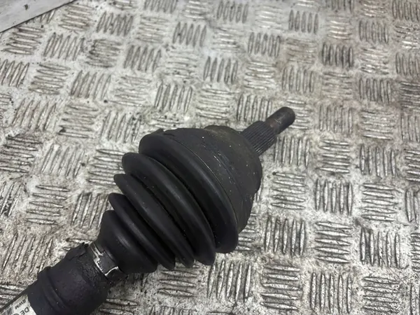 Volkswagen Bora 2002 Främre halvmuff 1J0407272HD image 6