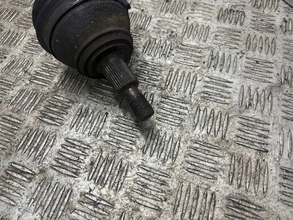 Volkswagen Bora 2002 Främre halvmuff 1J0407272HD image 8