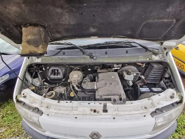 Renault Masterin pakoputken keräin OEM 8200042882 image 8