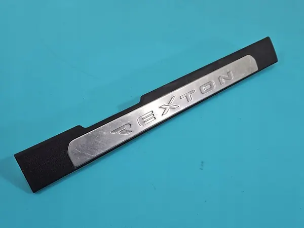 Plastskydd för tröskel Ssangyong Rexton I OEM 77290-08010 image 3