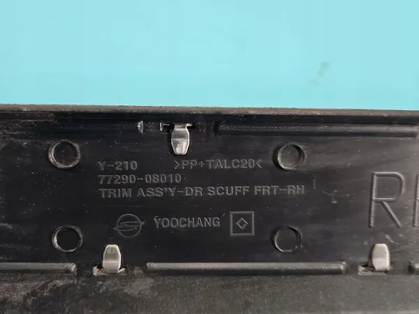 Plastskydd för tröskel Ssangyong Rexton I OEM 77290-08010 image 4