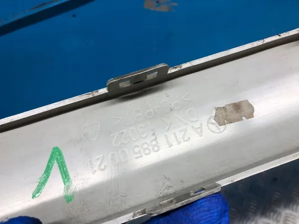 MERCEDES W211 SEDAN MOULDA DEL PARAURTI POSTERIORE A2118850021 image 5