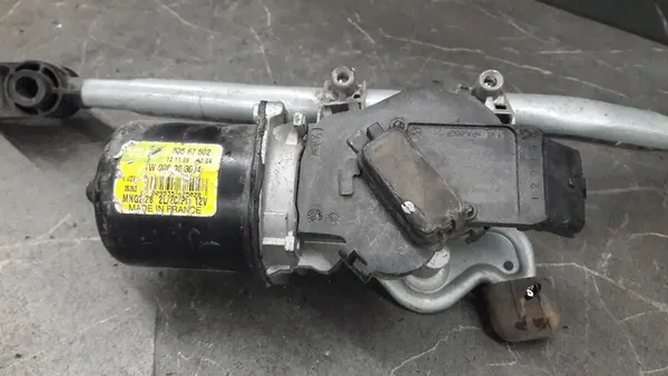 Tuulilasinpyyhkijän mekanismi eteen Renault Clio III image 3