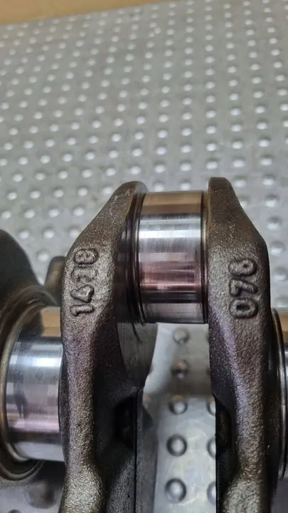 VW CRAFTER 2.5TDI Vevaxel 076105101 image 10