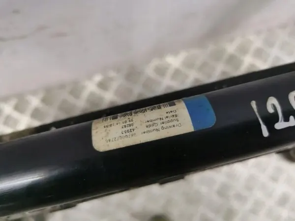 Pastillas de freno delanteras OEM 06700072740 Maserati Ghibli image 3