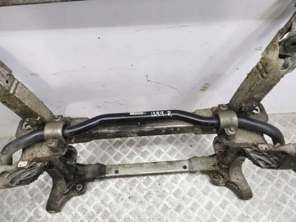 Pastillas de freno delanteras OEM 06700072740 Maserati Ghibli image 4
