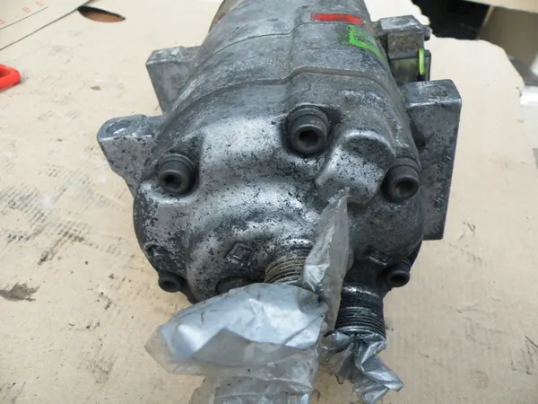 Compressore Aria Condizionata Audi A6 C6 2.0 TDI - Danneggiato image 10