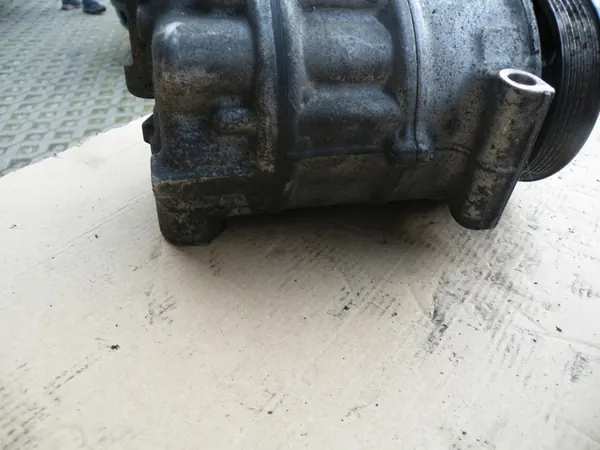 Compressore Aria Condizionata Audi A6 C6 2.0 TDI - Danneggiato image 4