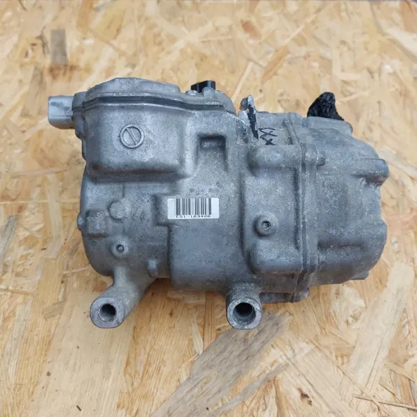 Compresseur A/C Toyota OEM 042200-1350 pour Yaris III image 5