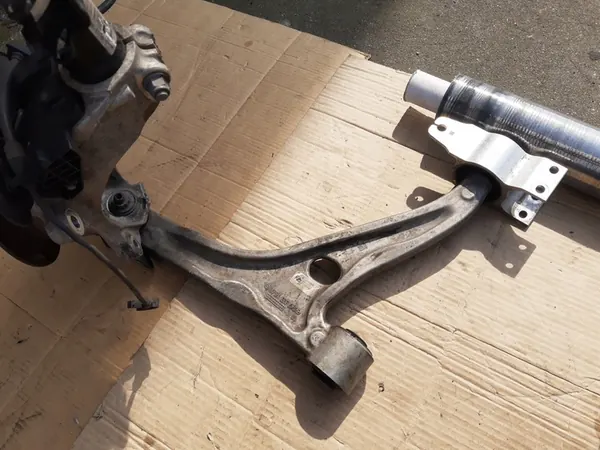 MERCEDES A W177 VÄNSTER HÖGER KULLEDA STÖTDÄMPARE image 7