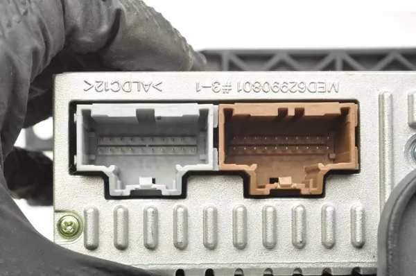 Ecrã rádio Opel Corsa E OEM 555343750 image 10