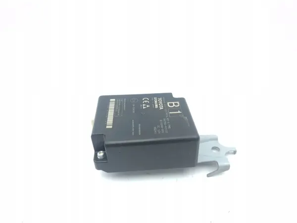 Toyota Keyless-moduuli OEM 897b042110 - Käytetty image 7