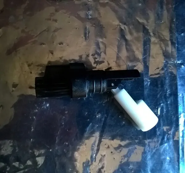 Pyyhkijän nesteen tason anturi Ford image 2