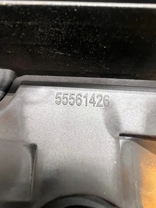 Couvercle de suiveur de came OEM 55561426 Opel Astra J image 9
