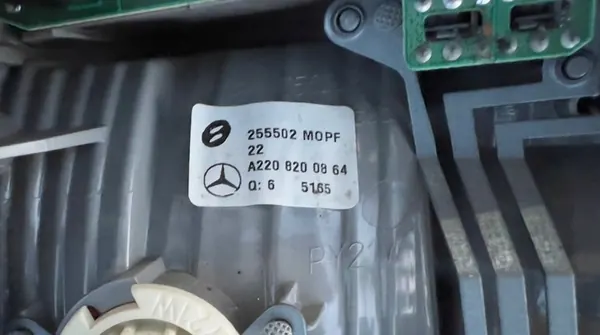 Rechter Achterlicht Mercedes S W220 Sedan A2208200864 image 4