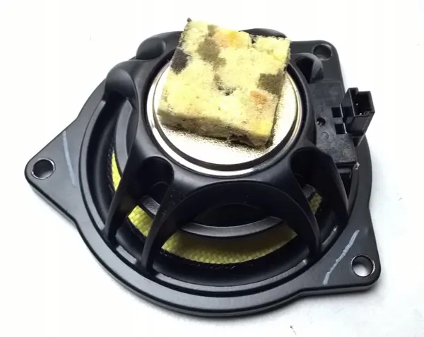 Altavoz Maserati OE 670002145 - Pieza usada OEM image 5