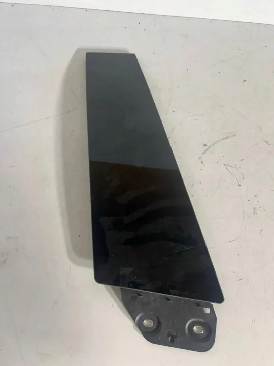 Porsche Taycan pelarutformning OEM Z07600Z - Begagnad image 2