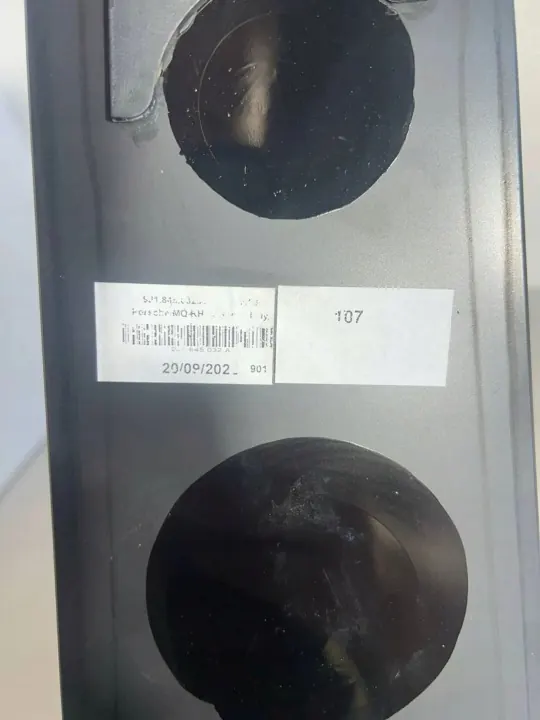Porsche Taycan pelarutformning OEM Z07600Z - Begagnad image 3