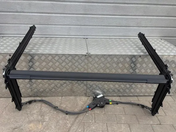 Guide de rouleau coffre BMW X5 G05 OEM 7483960 image 2