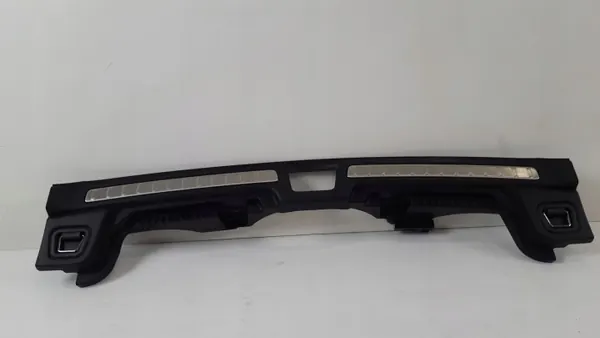 Volvo V60 II Capa Cinto Traseiro OEM 32239847 image 2