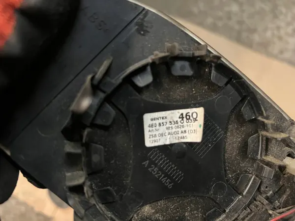 Verre de rétroviseur droit OEM 4E0857536Q Audi A8 D3 image 7