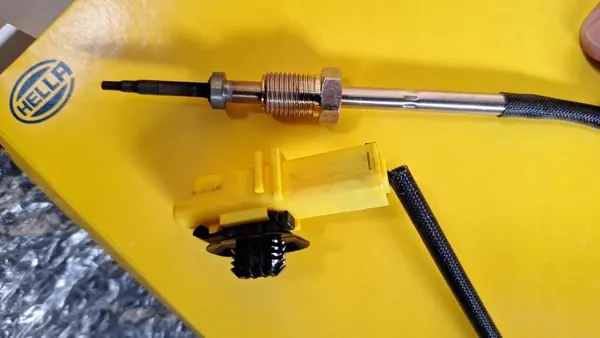 Hella Avgastemperatursensor image 4
