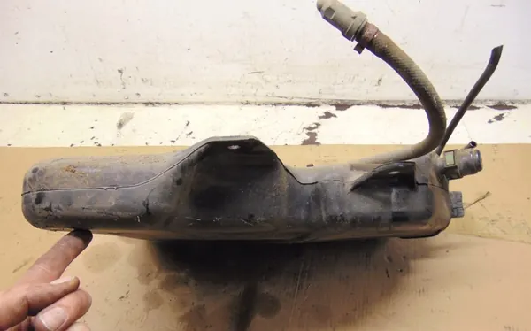 FAP Vloeistoftank Peugeot 807 2.0HDI image 5