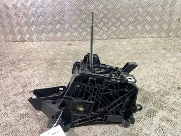 Levier de vitesse Lexus NX 2020 OEM 75M014RHD - Occasion image 2