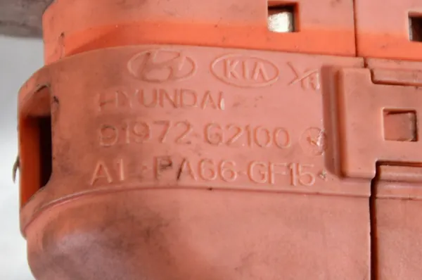 Cable OEM 91988-4R040 91972-G2100 - Kia OE usado image 3