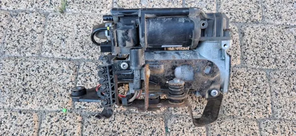 BMW 6886721 Ophangingcompressor voor 5 G31 6 GT G32 image 3