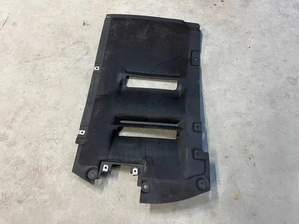 BMW X3 F25 2017 Lower Gearbox Cover OEM 7213668 image 2