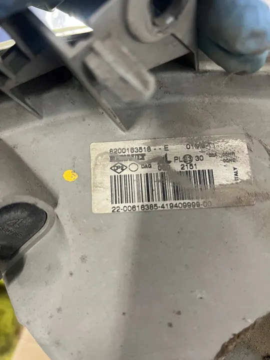 Renault Master II 2.5 DCI - Faro derecho 8200163518 image 5